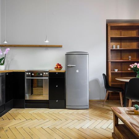 Cracwow Market Squere Apartment Красков Екстериор снимка