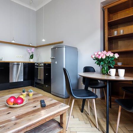 Cracwow Market Squere Apartment Красков Екстериор снимка